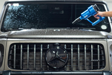 Cleaning Mercedes