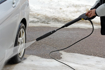 How Often Should You Wash Your Car in the Winter?